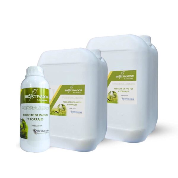 Envases del producto Forrajero de Bioactivador, el mejor abono y fertilizante foliar diseñado para el rebrote rápido de pastos y forrajes.